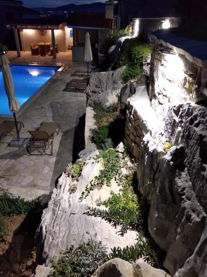 Apartment Marelux Kastela Exterior photo