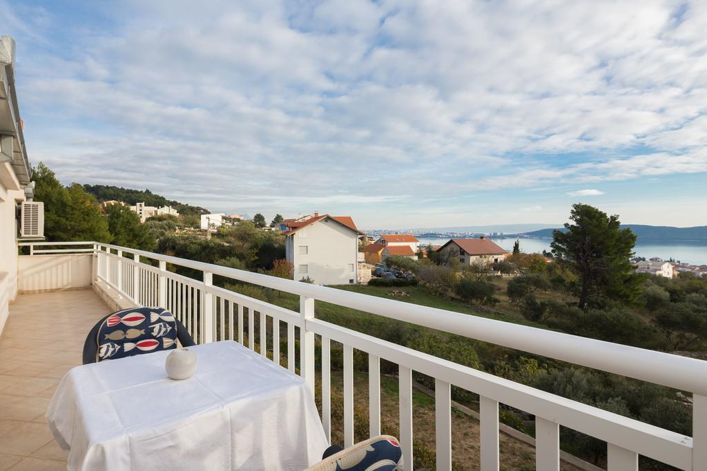 Apartment Marelux Kastela Exterior photo