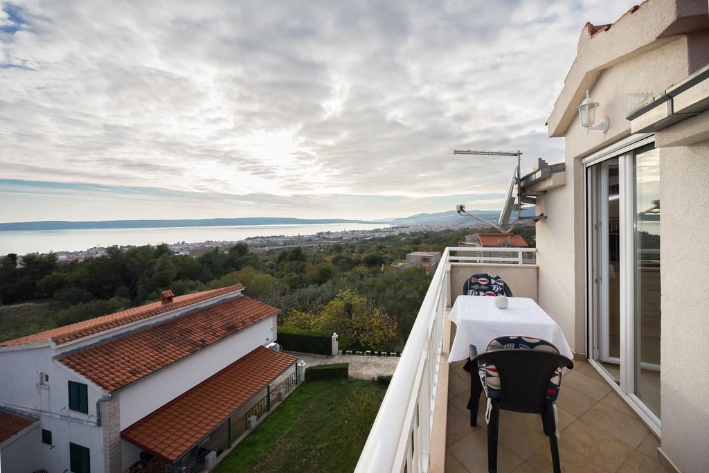 Apartment Marelux Kastela Exterior photo